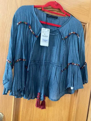 Sobre camisa Zara azul talla S