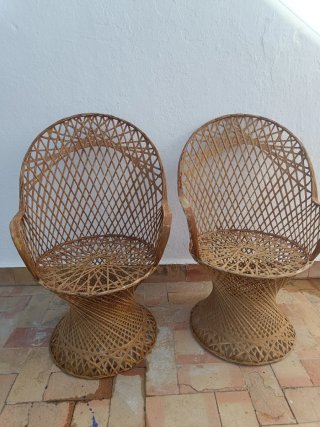 Pareja de Sillas.