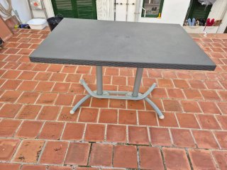 Mesa Plegable para Exterior Gris