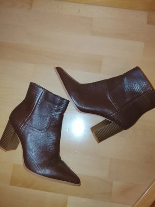 Botines Marrones de Tacón