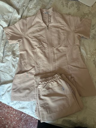 Uniforme Laboral Gary's Beige