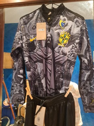 Chándal Brasil Nike talla 18 13/15 años