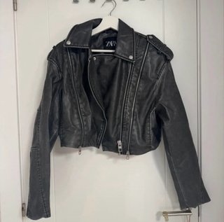 Chaqueta de cuero negra Zara