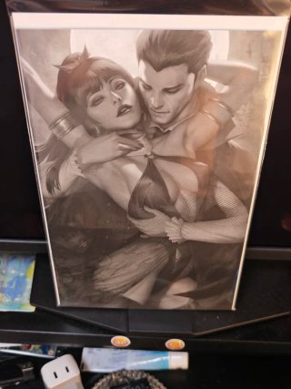 Vampirella Unholy - Virgin - Variant