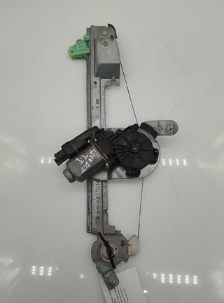 Elevalunas tras izq 8201010935 renault scenic 7121