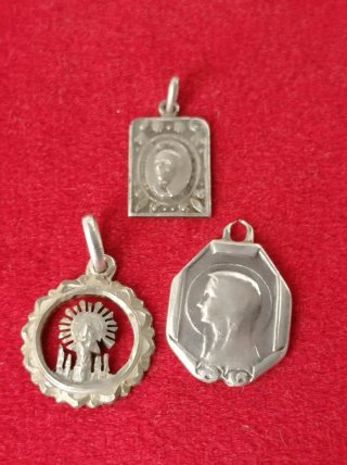Lote de 3 Colgantes Religiosos de Plata