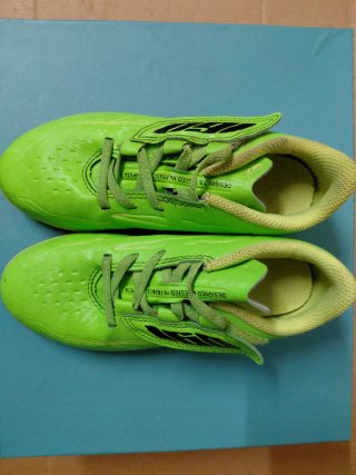 Scarpe da calcio Kipsta verdi fluo bambino bambina