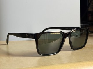 Gafas de sol Lacoste negras