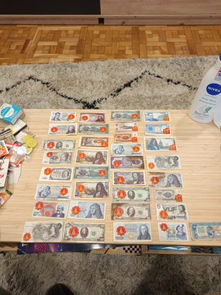 Lote de 33 cromos de Billetes Tele Banco Años 70