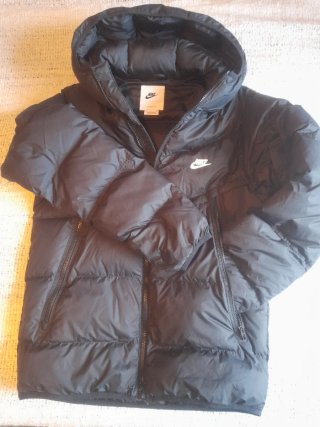 Abrigo Plumífero Nike Negro
