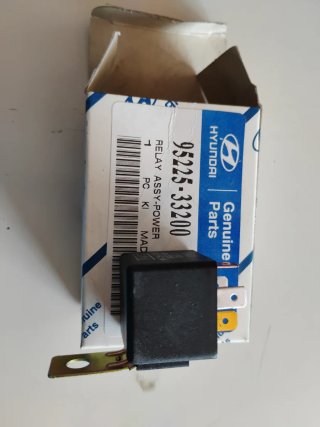 Relé de potencia Hyundai 95225-33200