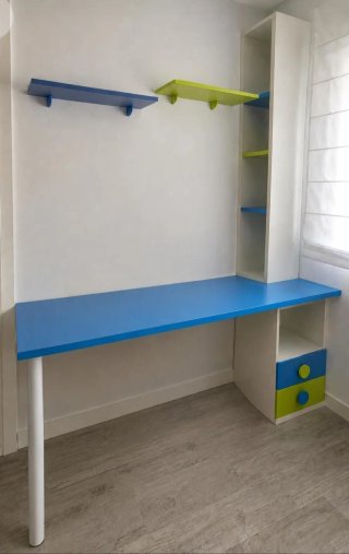 Escritorio Juvenil con Estanterías