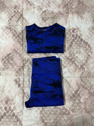 Traje deportivo Shein azul y negro