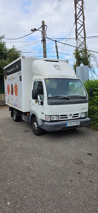 Nissan Cabstar 2006