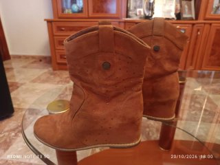 Botas Marrones con Cuña integrada