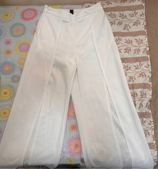 Pantalón Blanco con Abertura Lateral