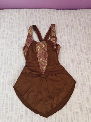 Maillot de patinaje marrón