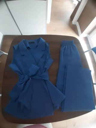 Conjunto dos piezas Azul  intenso Talla S