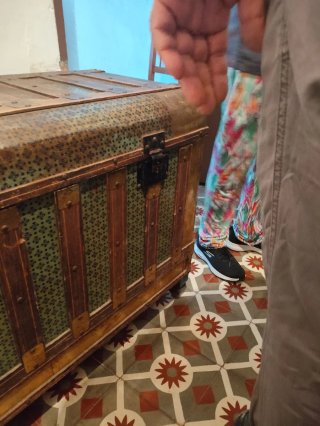 Baúl de madera antiguo