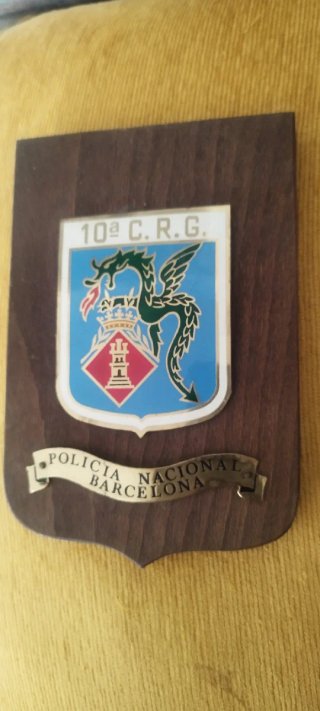 Metopa Policía Nacional DRAGONES 10ª C.R.G. Barcel