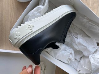 Bambas Louis Vuitton Time Out Negras