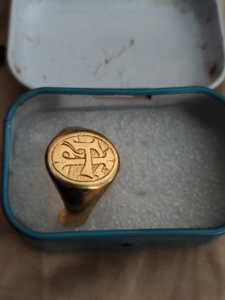 Anillo de Oro con Sello