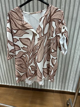 Blusa Estampada Hojas