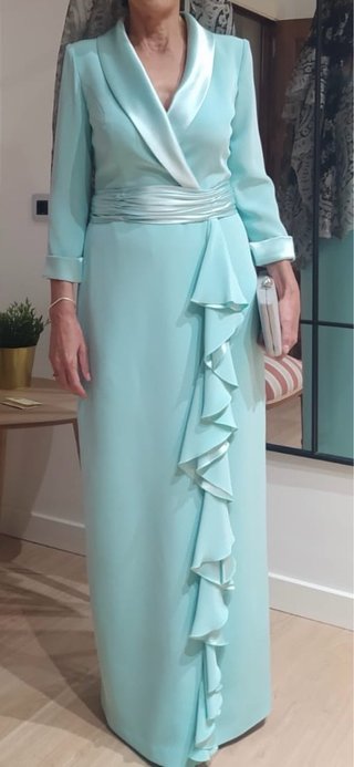 Vestido largo de madrina turquesa