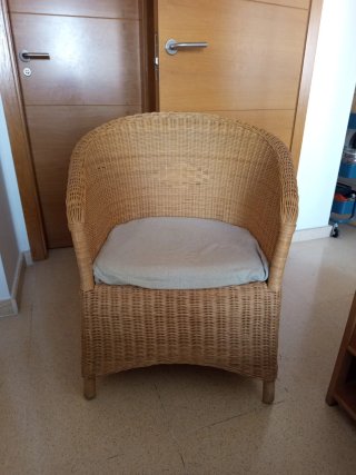 Sillón de mimbre