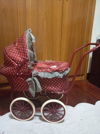 Cochecito de Muñecas Estilo Clásico