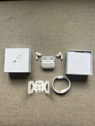 AirPods Pro 2 Apple