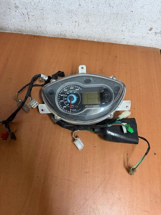 Cuadro Cuentakilómetros Peugeot Tweet 126 2019