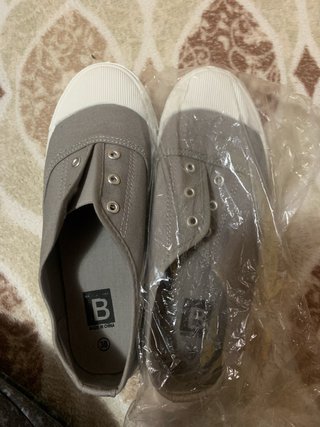 Zapatillas Gris Talla 38