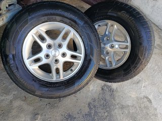 Llantas para Jeep con Neumáticos Continental