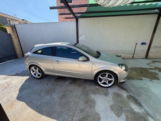 Opel Astra 2004