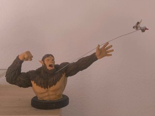 Diorama Levi vs Titán Bestia
