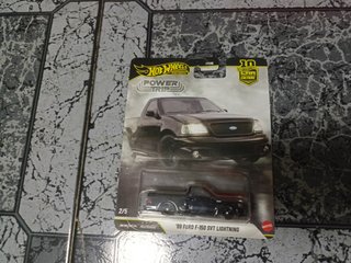 Hot Wheels Premium '99 Ford F-150 SVT Lightning