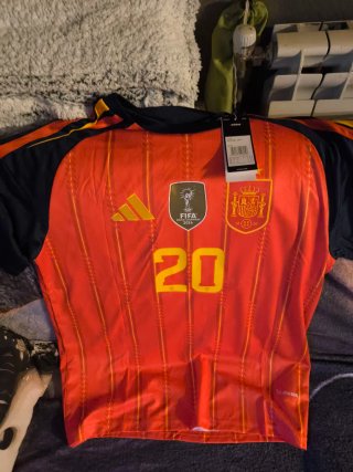 Camiseta Pedri