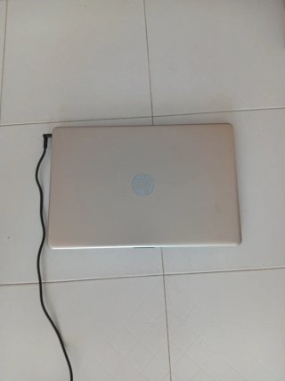 Portátil laptop HP 15, 250 GB, SSD 8 GB RAM