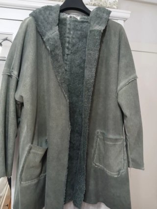 Chaquetón de piel vuelta verde