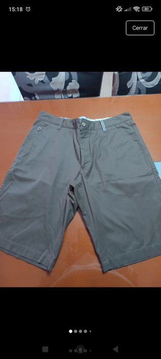 Pantalón corto Massimo Dutti verde