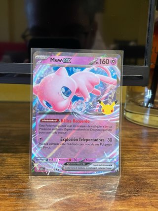 Carta Pokémon Mew EX 066/128 30 Aniversario