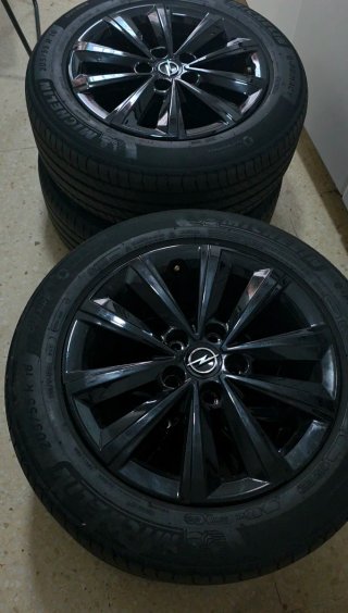 4 Llantas 16" + Neumáticos Michelin e-PRIMACY