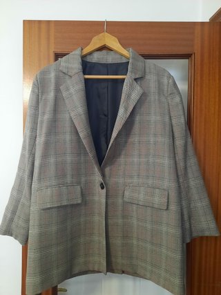 Blazer de cuadros gris