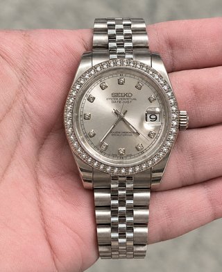 Reloj Seiko con Esfera de Diamantes