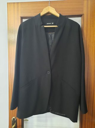 Blazer Negra Stradivarius