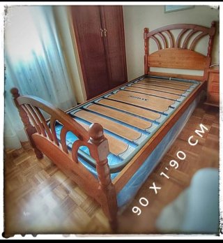 Cama de madera 90 x 190 cm con somier.