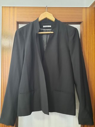 Blazer Abierta Negra Stradivarius