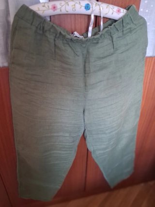 Pantalón de lino verde Zara