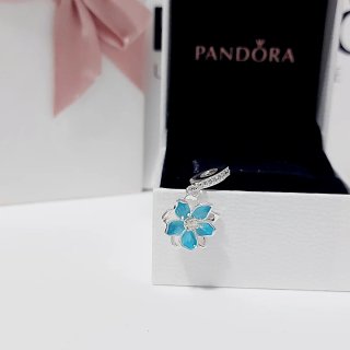 Charm Pandora Flor Azul